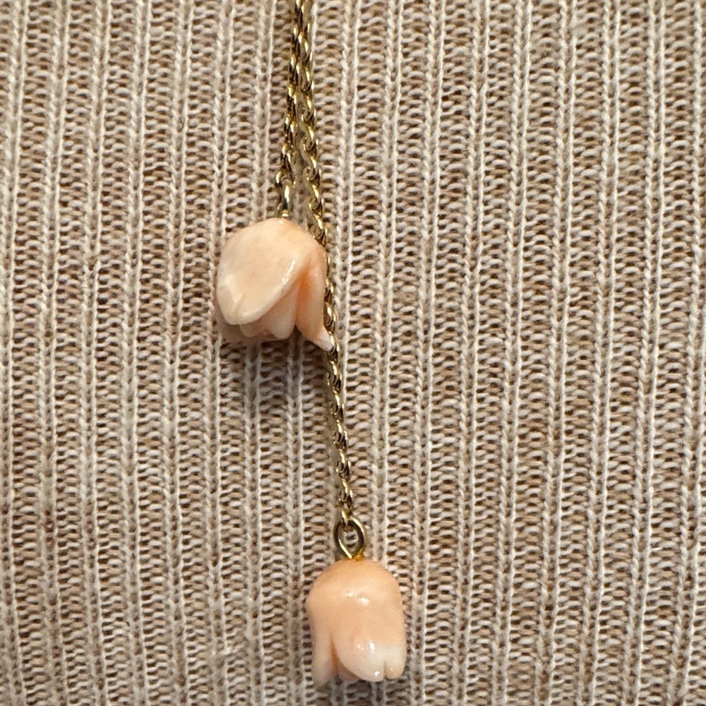 Elegant Gold and Peach Pendant Necklace